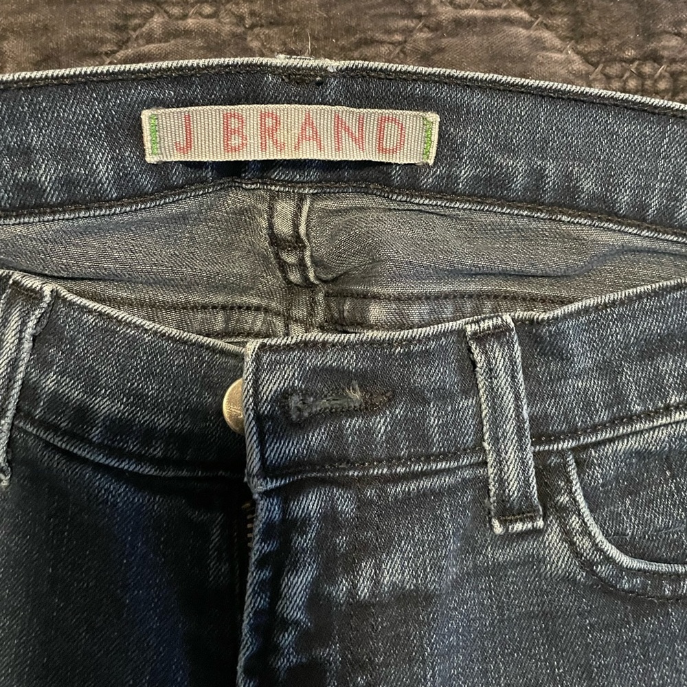 J brand dark denim size 28
